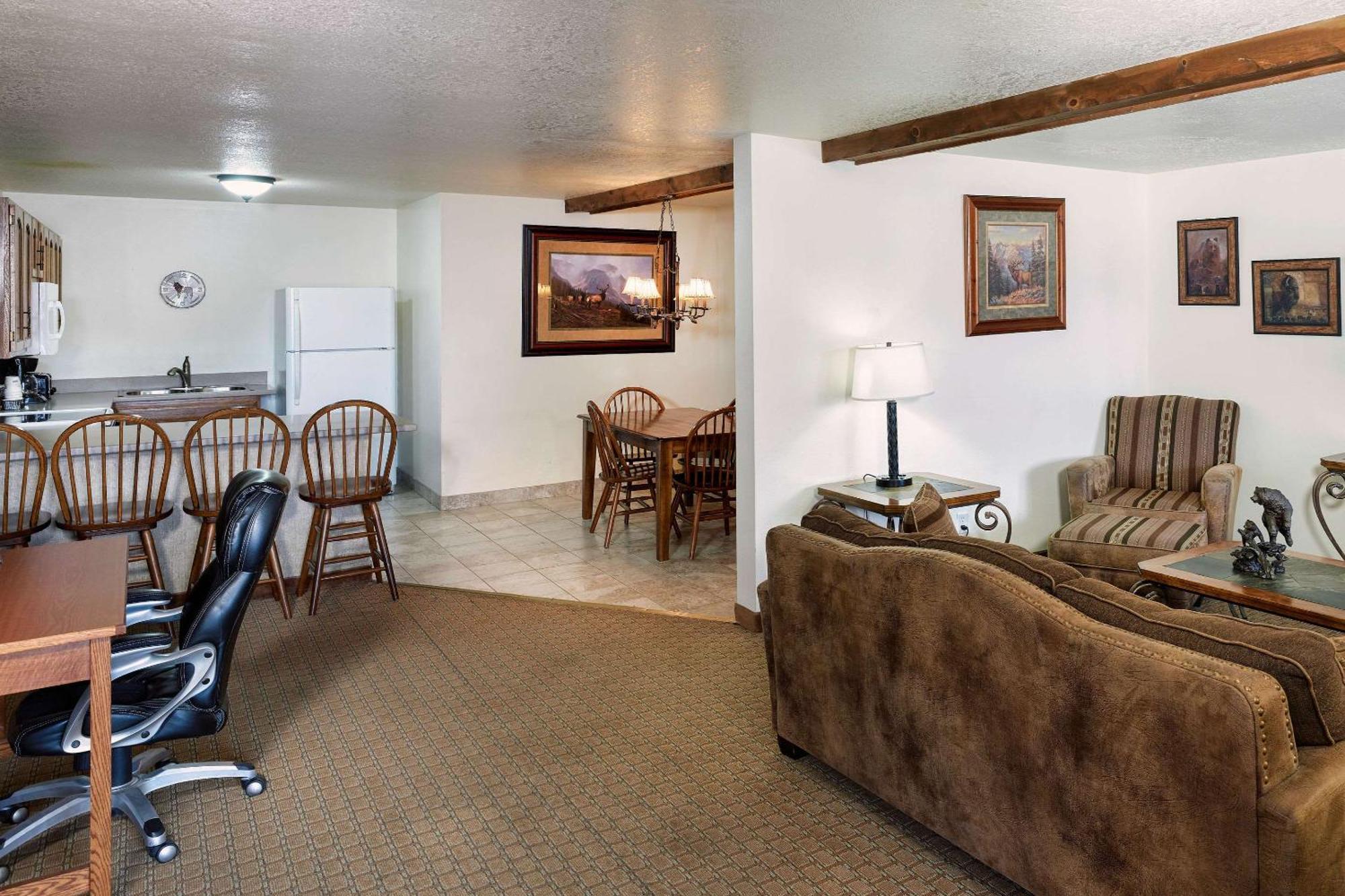 גרדינר The Ridgeline Hotel At Yellowstone, Ascend Hotel Collection מראה חיצוני תמונה